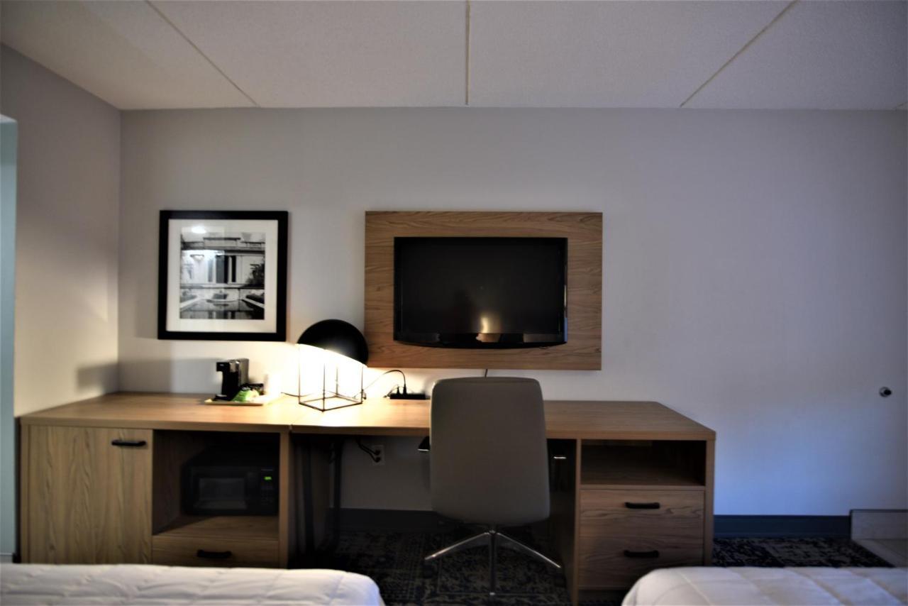 Baymont By Wyndham Pine Grove I-81 Hotel Buitenkant foto